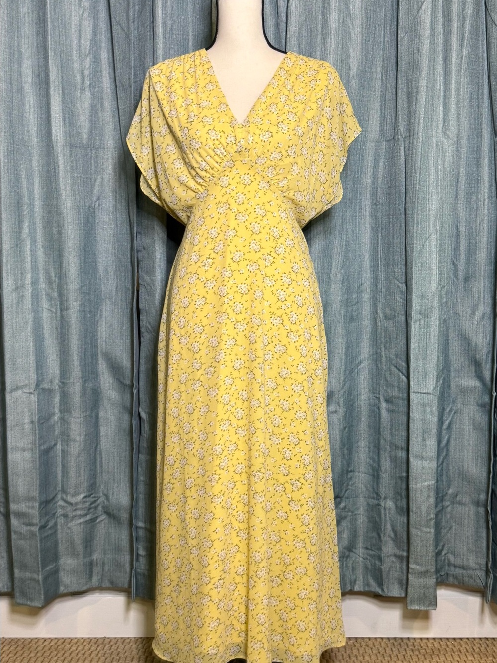 Banana Republic Yellow Floral V-Neck Maxi Dress